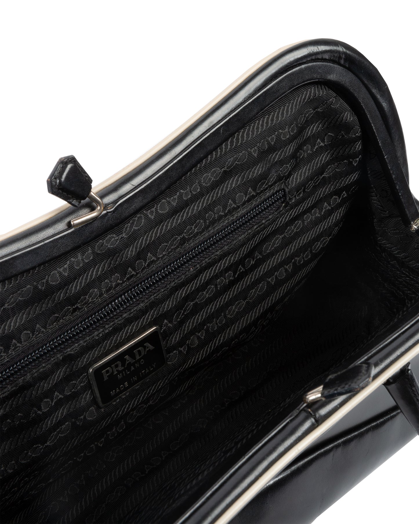 FW2000 Black Leather Kiss Lock Handbag