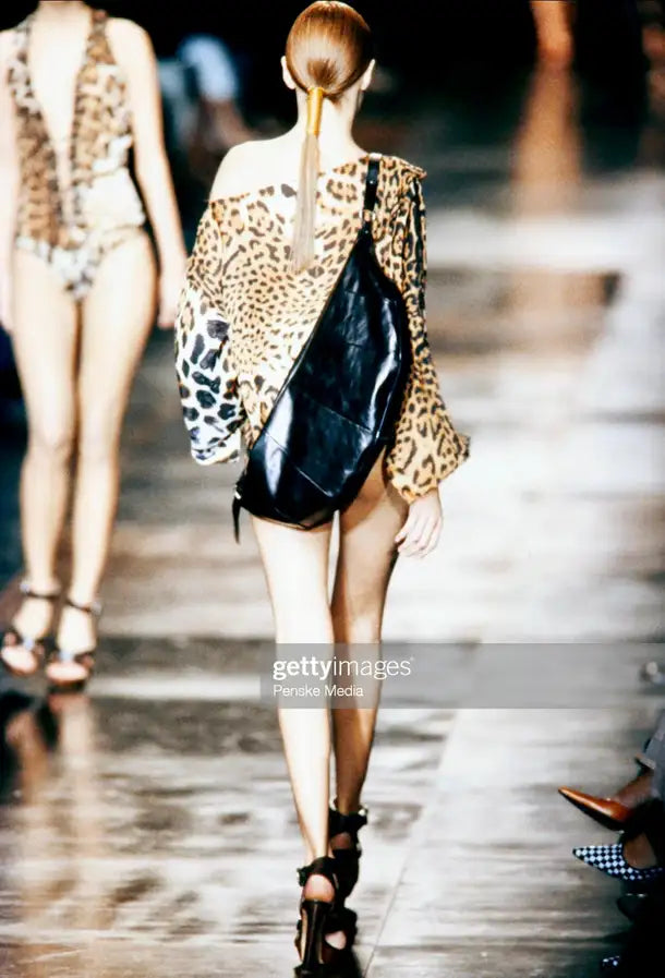 SS2002 Black Mombasa Croissant Bag