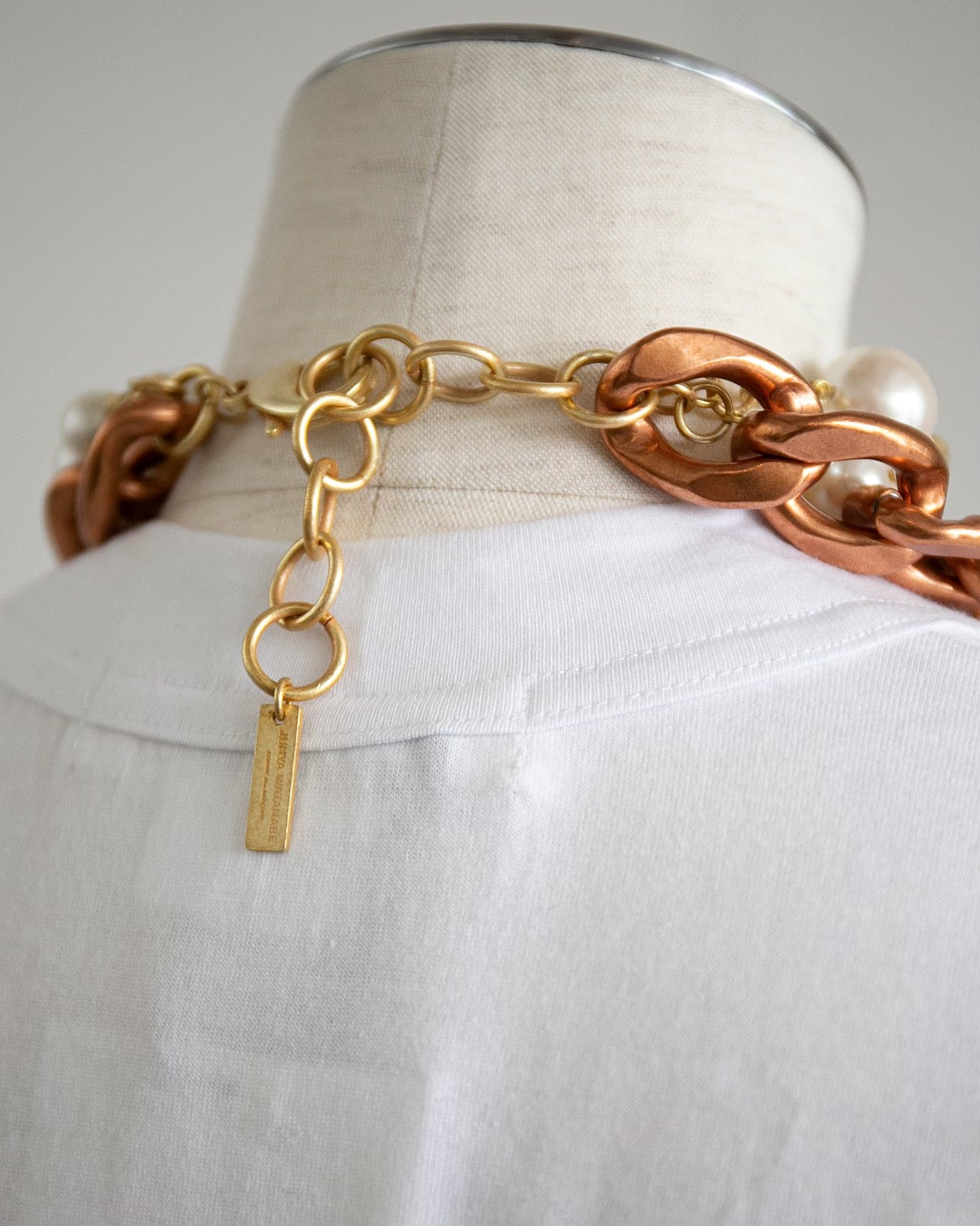 Faux Pearl and Chain Necklace