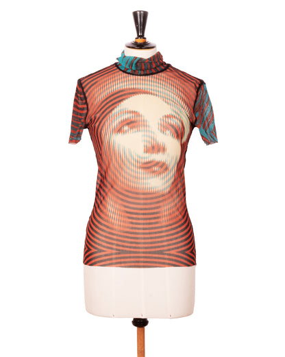 FW2001 Swirl Portrait Graphic Short Sleeve Mesh Top