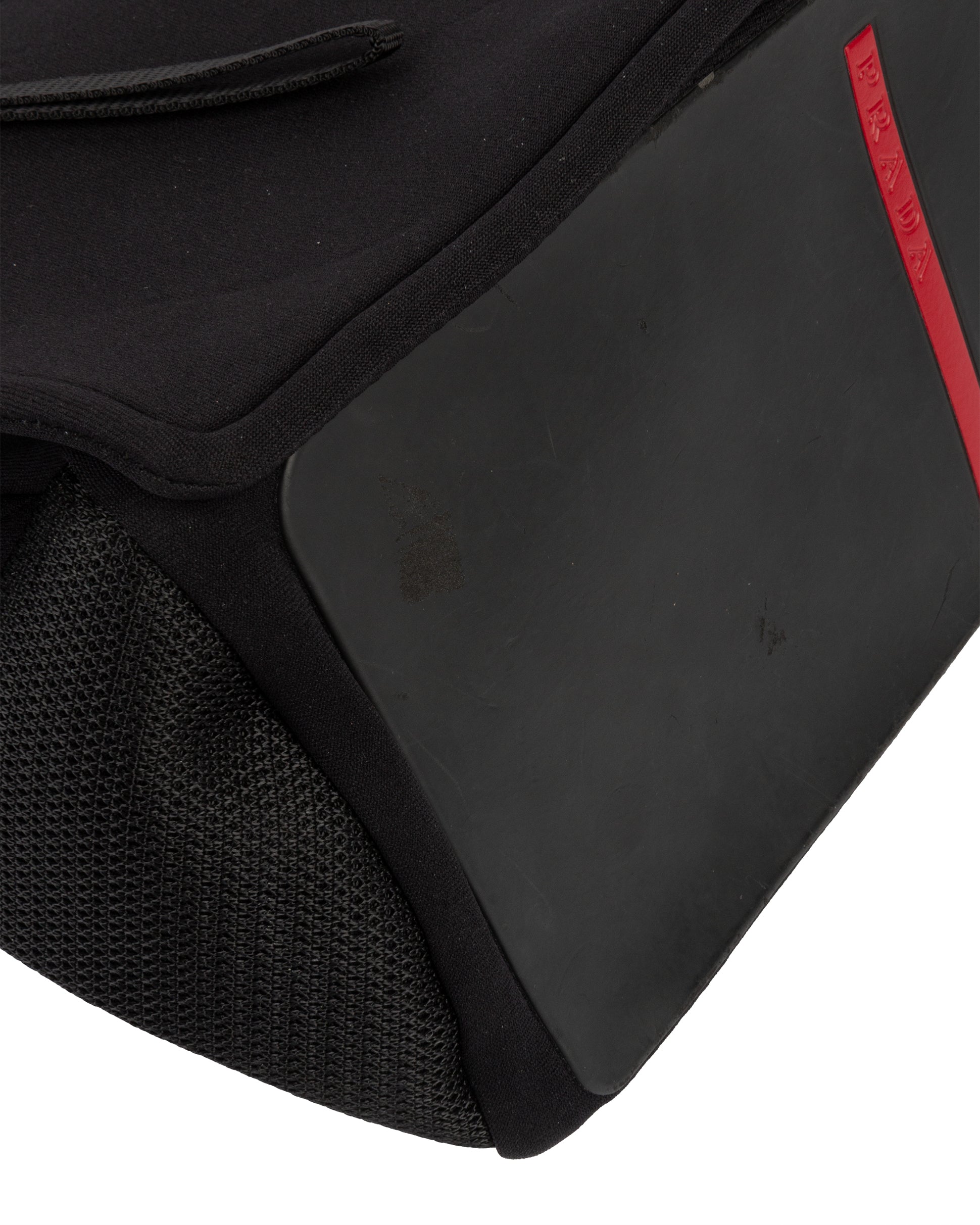 バッグ AW1999 PRADA nylon shoulder bag Prada Sport FW1999 Black Nylon Shoulder Bag – Vothe Archive