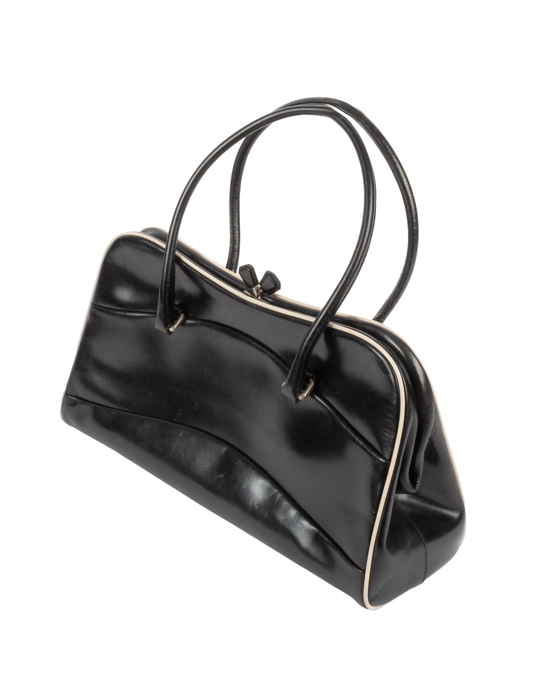 バッグ FW2000 PRADA LEATHER HAND BAG Prada FW2000 Black Leather Kiss Lock Handbag – Vothe Archive